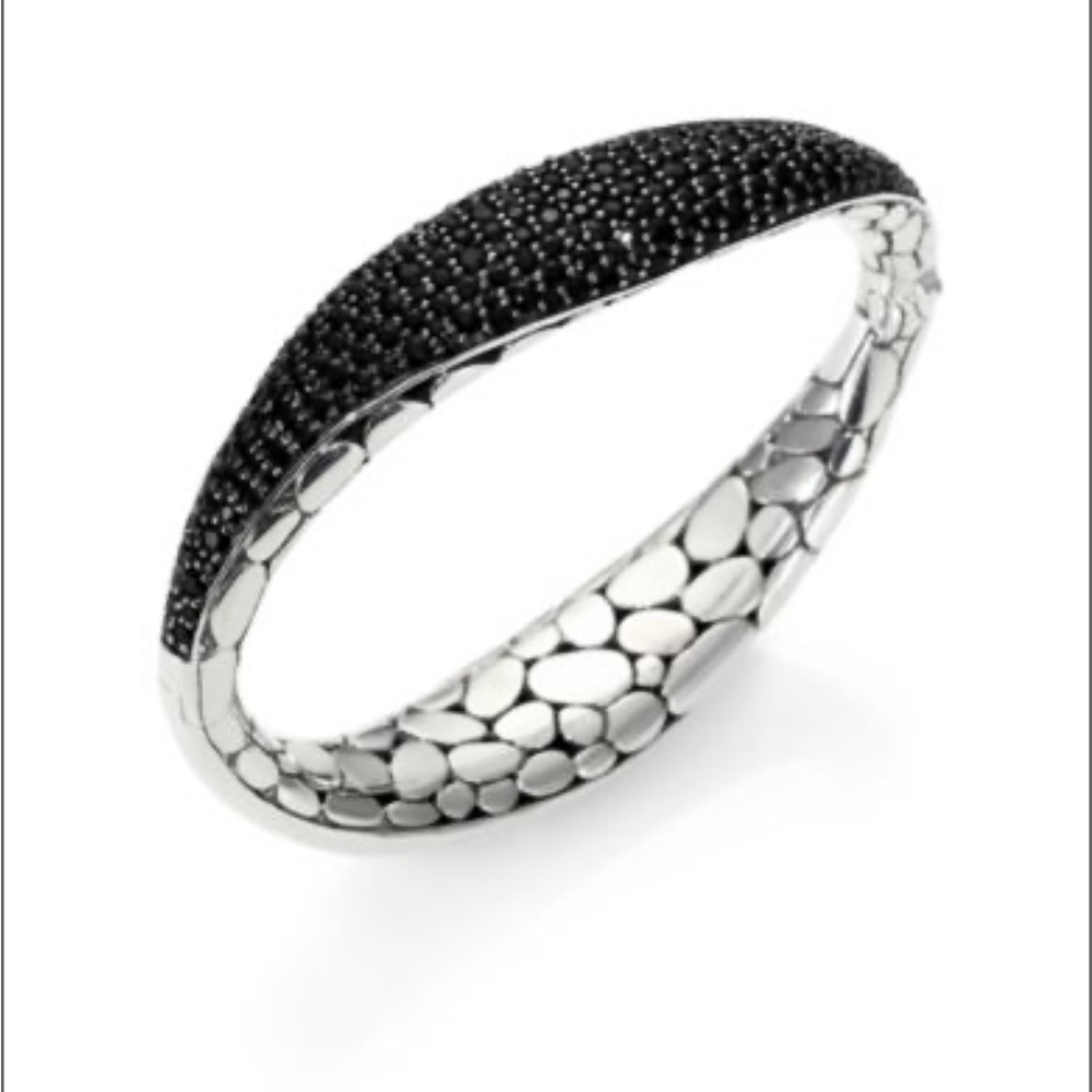 New Without Tag JOHN HARDY
Pavé Black Sapphire & Sterling Silver Bangle Bracelet